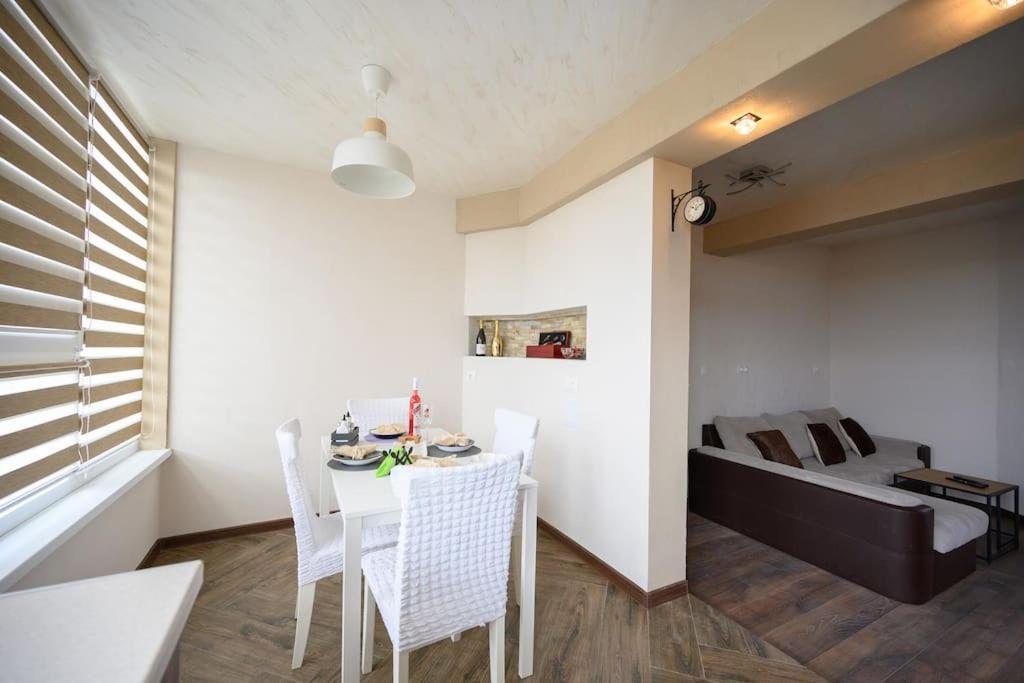 Sunset Luxury Apartment Várna Kültér fotó